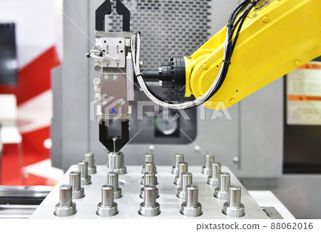 Automotive parts packing process for transfer on Automated conveyor systems industrial automation 88062016