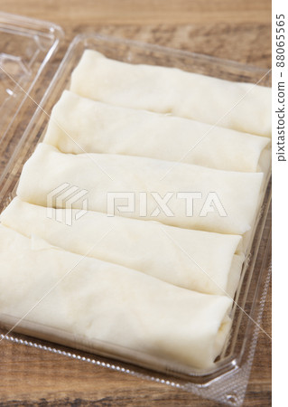 Spring rolls before baking 88065565