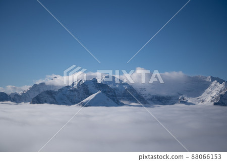 Rocky sea of clouds 88066153