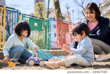 Outdoor childcare image Outdoor childcare image 88067560
