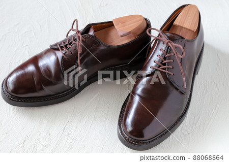 Cordovan leather shoes 88068864