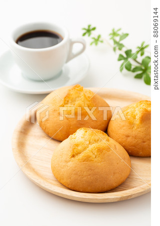 Sweet bread Sweet bread 88069144