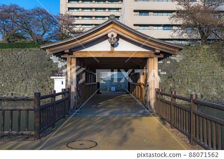 Scenery of Fukui Castle Ruins Honmaru 88071562