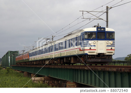 Echigo line close to the end 115 Series 6 Echigo line close to the end 115 Series 6 88072540
