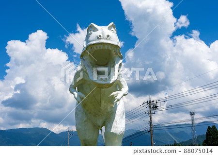 Whitesaurus, a popular photo spot in Katsuyama City, Fukui Prefecture Whitesaurus, a popular photo spot in Katsuyama City, Fukui Prefecture 88075014