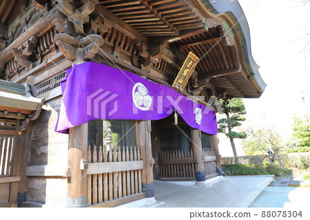 The gate of Akatsukayama Jorenji Temple, Itabashi-ku, Tokyo 88078304