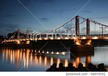 Chelsea Bridge at dusk London River Thames 88078581