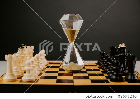 Chess hourglass 2025