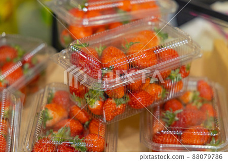 Strawberry in Box 88079786