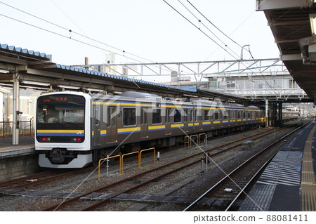 內房線 209系 2000系（10輛編組） 88081411