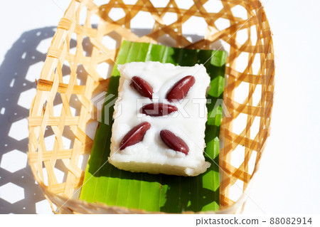 Sweet sticky rice with red beans Sweet sticky rice with red beans 88082914
