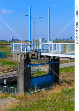 Furugasaki drainage culvert in Matsudo City, Chiba Prefecture Furugasaki drainage culvert in Matsudo City, Chiba Prefecture 88083058