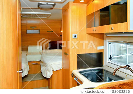 Recreation vehicle 88083236