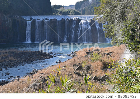 Sinking Falls Sinking Falls 88083452