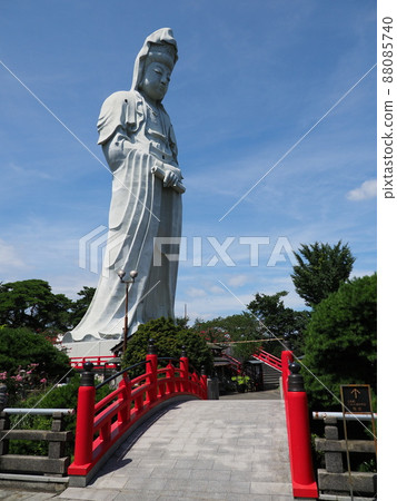 Takasaki Shirai Okannon和Taiko Bridge Takasaki Shirai Okannon和Taiko Bridge 88085740