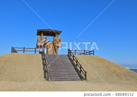 Observatory on the Road Station Tarara Observatory on the Road Station Tarara 88089152