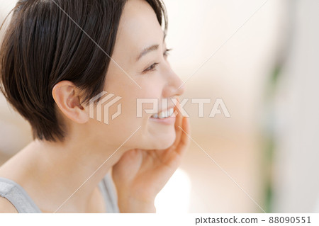 Skin-care woman in her 30's Skin-care woman in her 30's 88090551