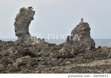 Futago Rock (Minamishimabara City, Nagasaki Prefecture) Futago Rock (Minamishimabara City, Nagasaki Prefecture) 88090653