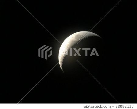 Crescent Moon  88092133