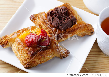 Danish pastry strawberry chocolate Danish pastry strawberry chocolate 88094352