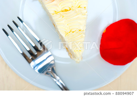 whipped cream mango cake whipped cream mango cake 88094907