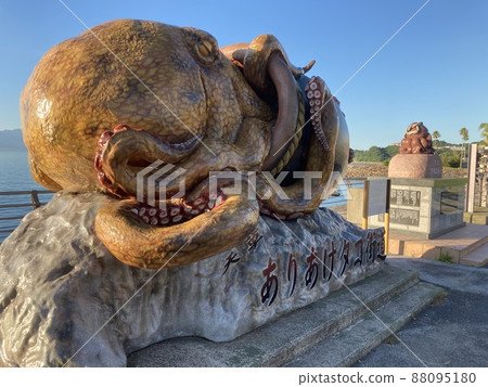 The monument of Amakusa Taco Highway is real and gloomy The monument of Amakusa Taco Highway is real and gloomy 88095180