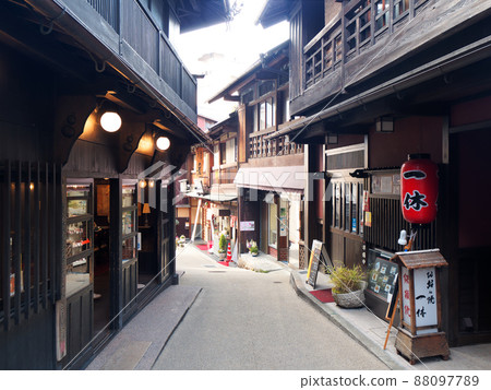 有馬溫泉街景(黃昏的湯本坂) 有馬溫泉街景(黃昏的湯本坂) 88097789