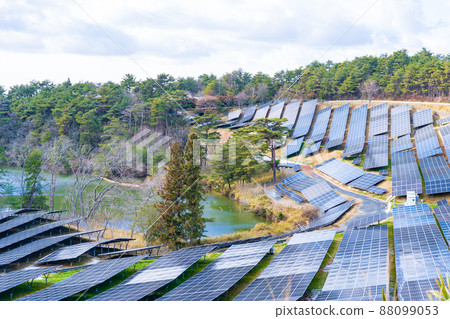Solar power generation on the site of a golf course, Okayama Prefecture 88099053
