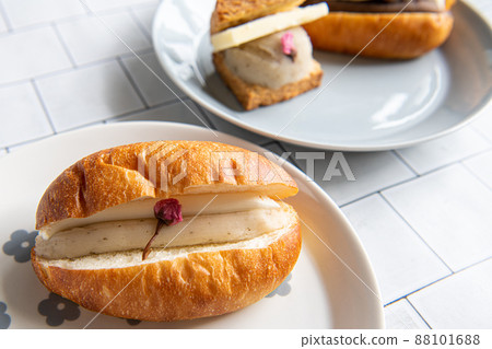 Delicious bread Delicious bread 88101688