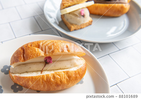 Delicious bread Delicious bread 88101689