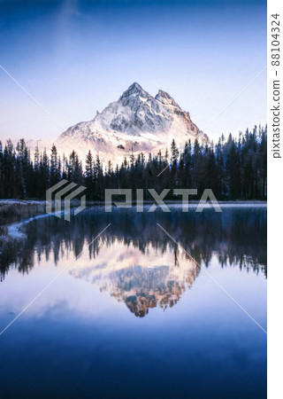 Beautiful winter scenery landscape and snow frosted mountain in Italy . Beautiful winter scenery landscape and snow frosted mountain in Italy . 88104324