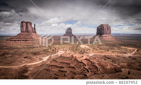 Monument Valley Monument Valley 88107452