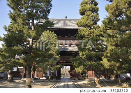 Banfuku-ji Sanmon 88108210