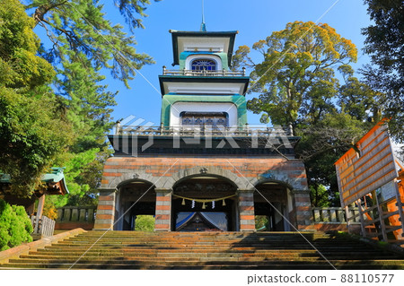 [Ishikawa Prefecture] Oyama Shrine Shrine under fine weather 88110577