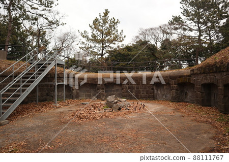 橫須賀的柱見低電量廢墟 88111767