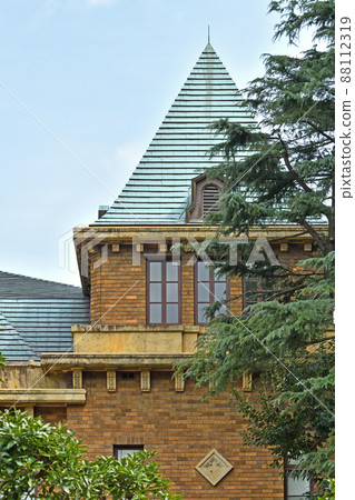 Komaba Park: Marquis Maeda's House Western-style building Important Cultural Property (Building) 88112319