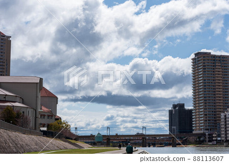 Sightseeing dam 88113607