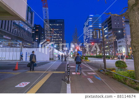 日本川崎市景觀：川崎市新政府大樓和自行車道新建工程的看法 88114674