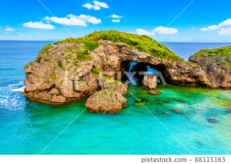 Apogama (Onna Village, Okinawa Prefecture) 88115163