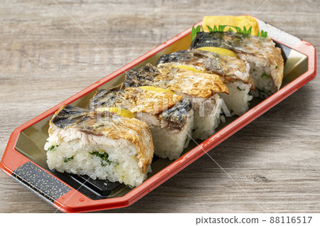 Grilled mackerel sushi in a tray 88116517