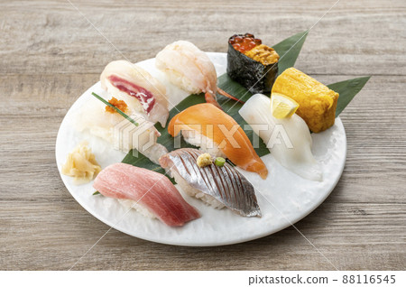 Nigiri 壽司放在盤子裡 Nigiri 壽司放在盤子裡 88116545