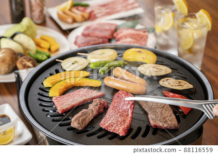 在家享受烤肉 88116559