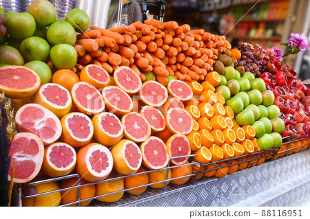 Take-out sale of freshly squeezed fruit juice on the street corner of Istanbul, Turkey Take-out sale of freshly squeezed fruit juice on the street corner of Istanbul, Turkey 88116951