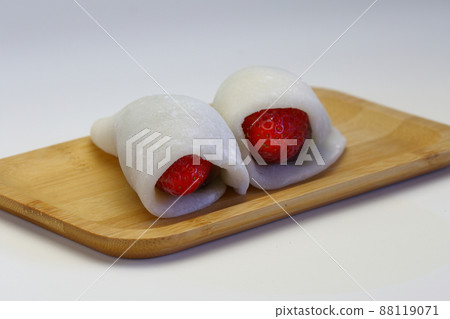 Strawberry grace 88119071