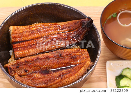 鰻魚碗，鰻魚烤，飯碗，飯，吸肝 88122809