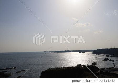 波光粼粼的大海 波光粼粼的大海 88131818