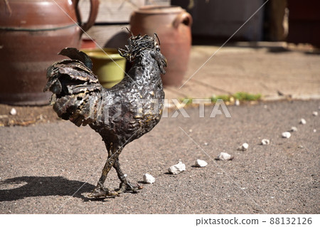 A narrow street in Chateauneuf, a beautiful village in Burgundy, France 88132126