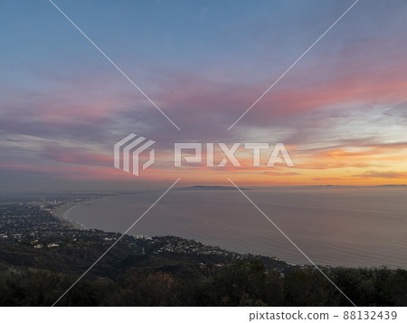 Sunset high angle view of the Santa Monica Sunset high angle view of the Santa Monica 88132439