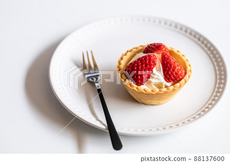 Strawberry tart strawberry sweets image material 88137600