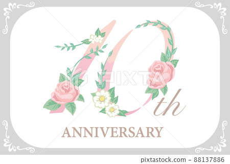 十週年設計素材。帶花的數字字體。向量。 88137886
